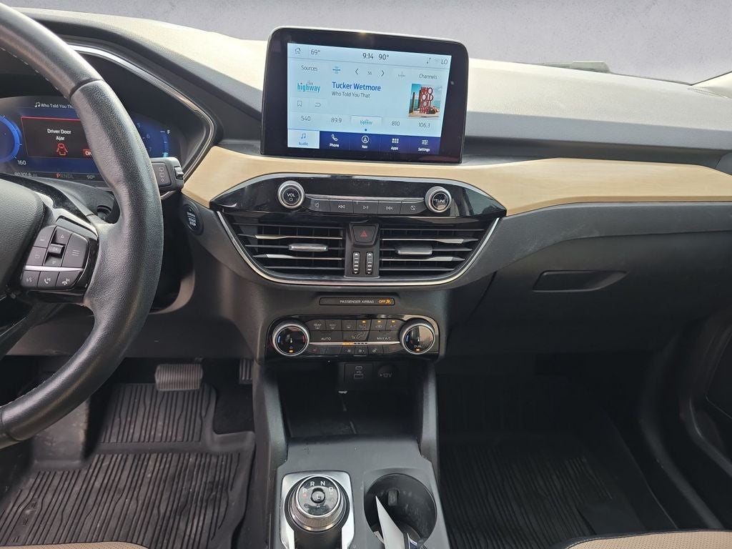 2022 Ford Escape Titanium