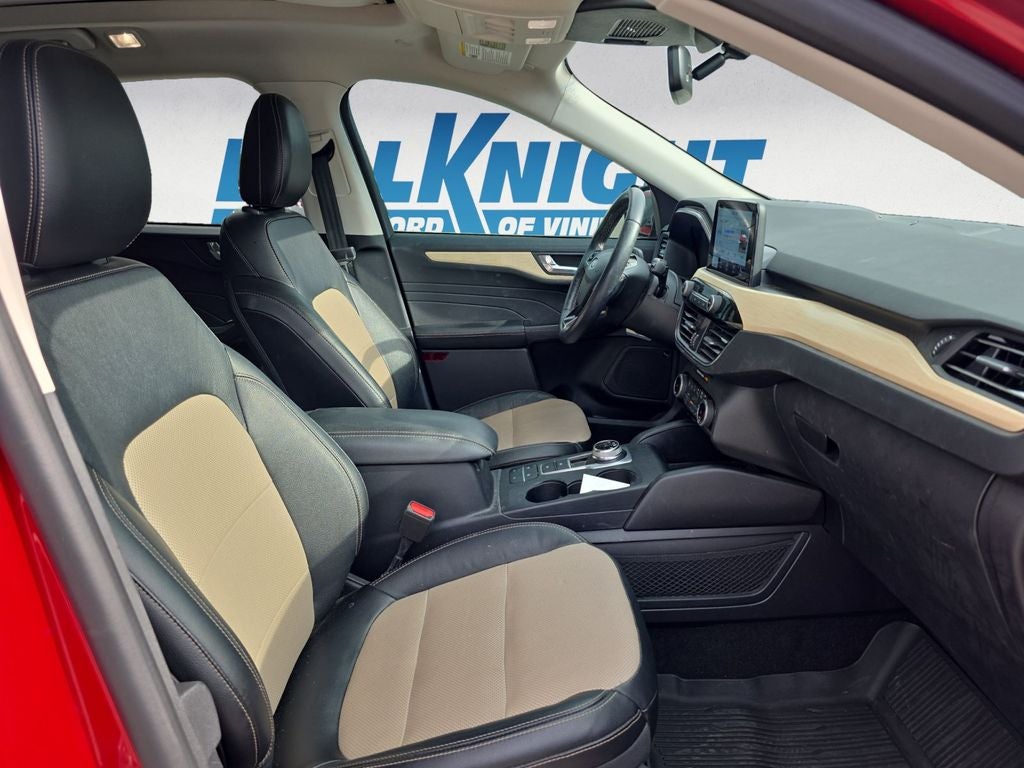 2022 Ford Escape Titanium