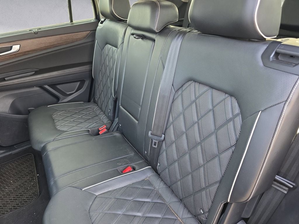 2024 Volkswagen Atlas 2.0T SEL Premium R-Line