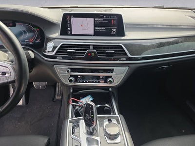 2022 BMW 7 Series 750i xDrive