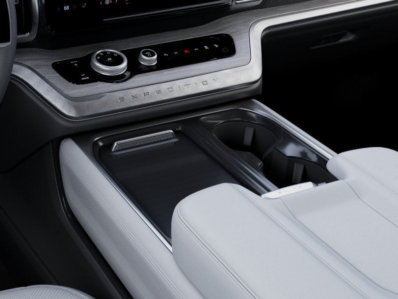 2027 Ford Expedition Platinum Fleet