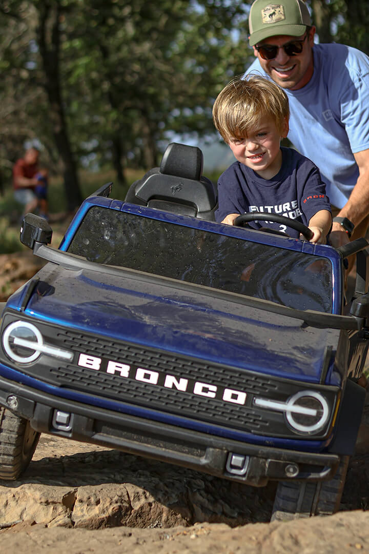 A view of a Ford Bronco's interior screen showing an off-road gauge.